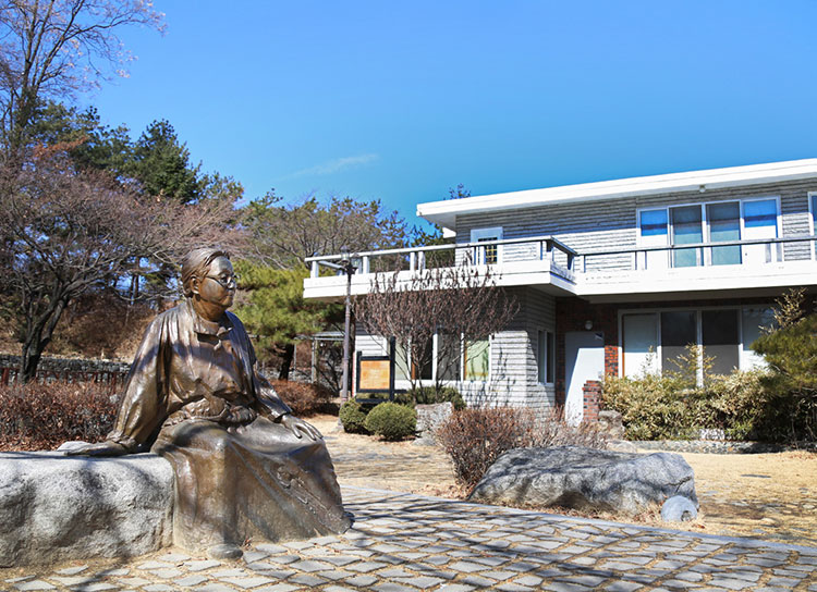 문학적 감성이 깃든 곳, 박경리문학공원